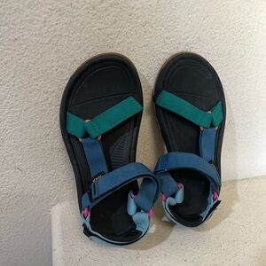TEVA WOMEN HURRICANE XLT2 BLUE MULTI STRAPPY SPORT SANDALS US 7 / EU 38 / UK 5